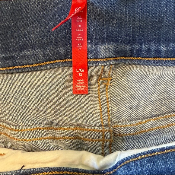 SPANX Flare Jeans in Vintage Indigo Blue Size L - Picture 3 of 7